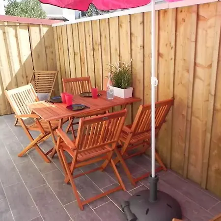 Jolie Petite Maisonnette Climatisee Parking Prive