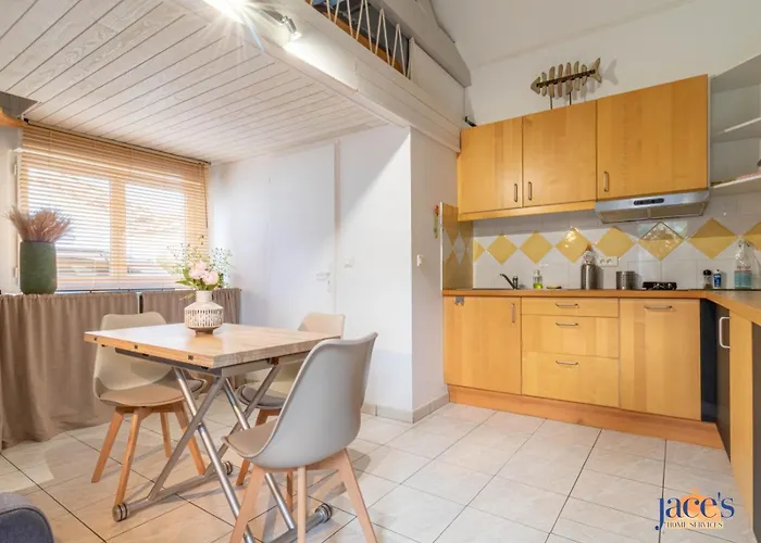Semesterbostad Jolie Petite Maison Climatisee Parking Prive Gujan-Mestras